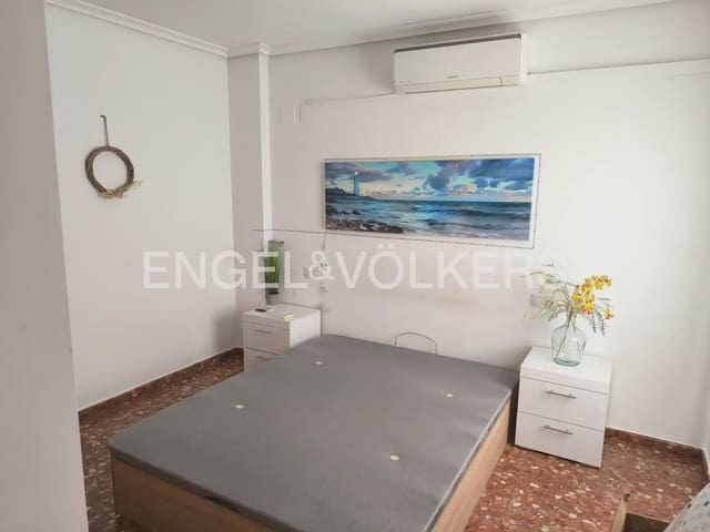 3 bedroom Penthouse for rent in Paiporta with garage - € 1,500 (Ref: 9938471)