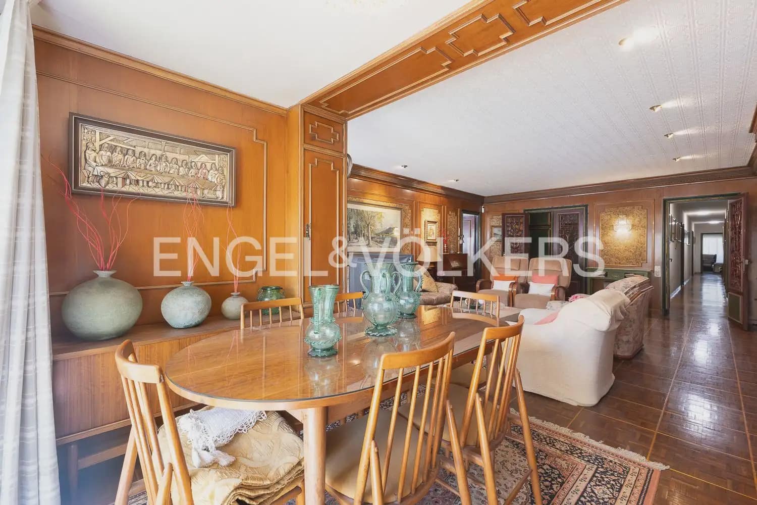 5 bedroom Flat for sale in Valencia city with garage - € 640,000 (Ref: 9938599)
