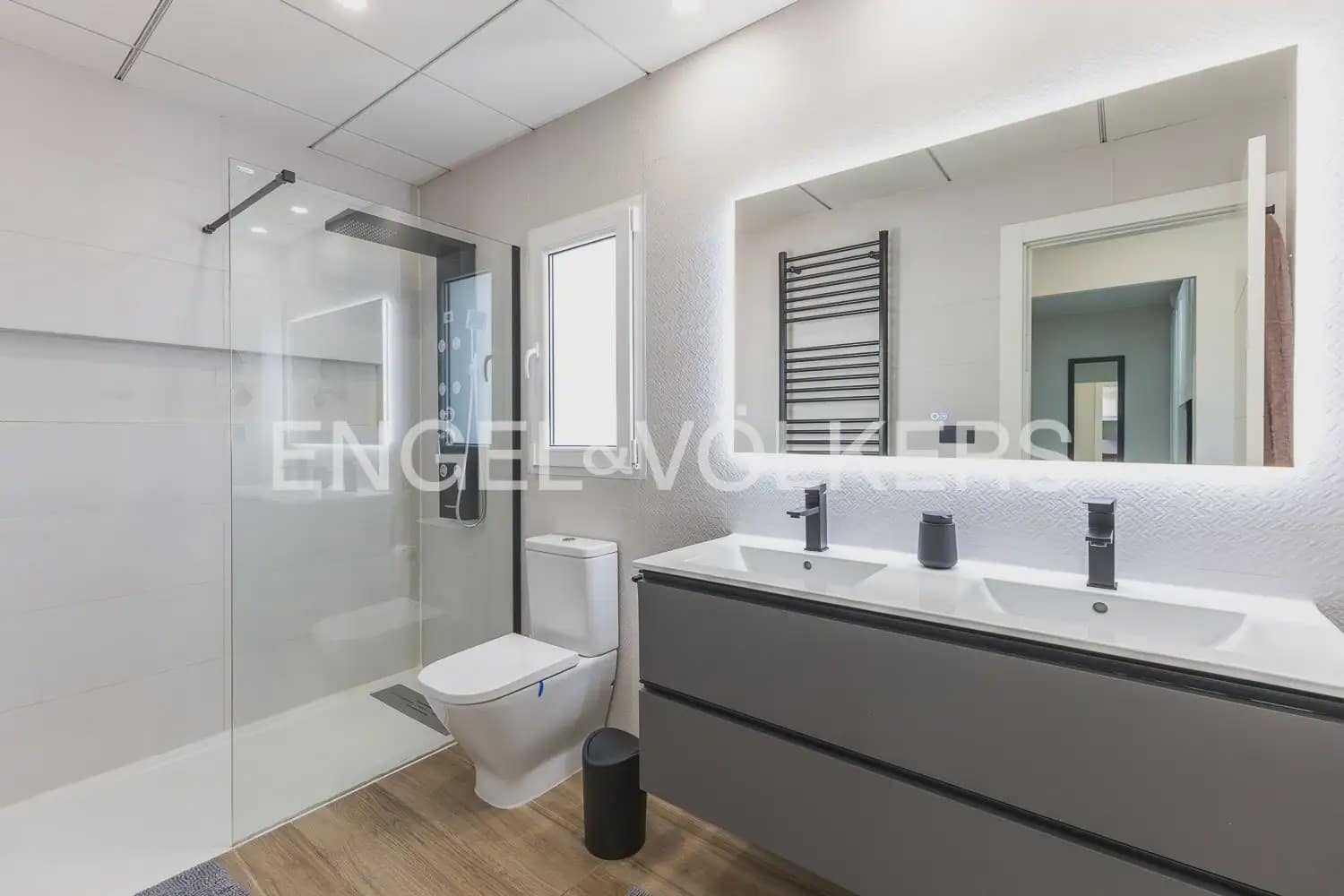 4 soverom Villa til salgs i Carcaixent med svømmebasseng garasje - € 559 000 (Ref: 9938788)