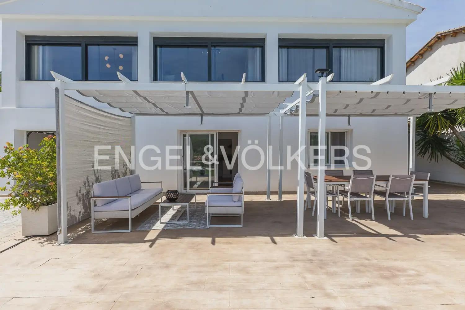 4 soverom Villa til salgs i Carcaixent med svømmebasseng garasje - € 559 000 (Ref: 9938788)