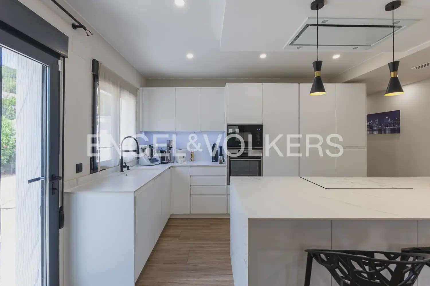 4 soverom Villa til salgs i Carcaixent med svømmebasseng garasje - € 559 000 (Ref: 9938788)