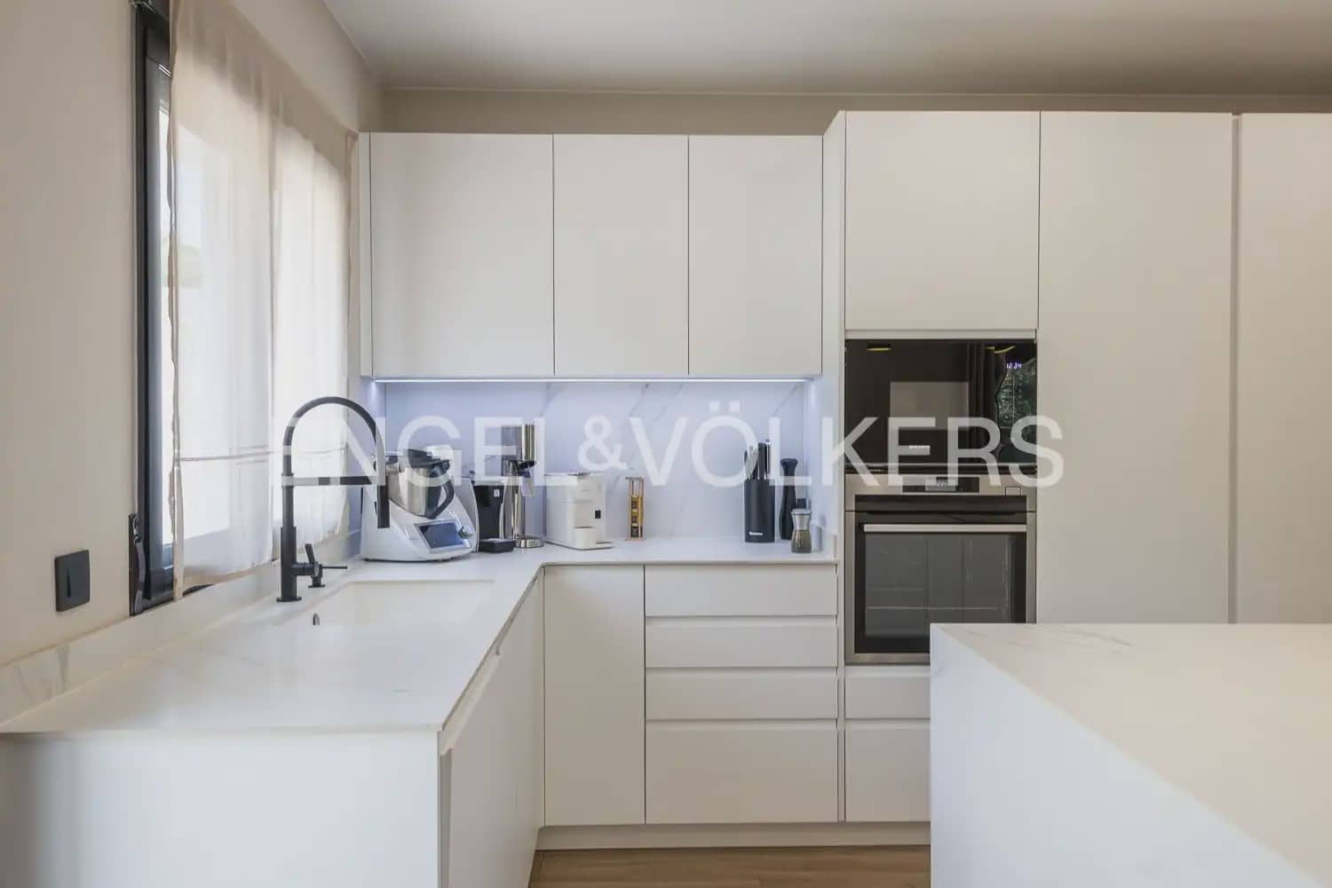 4 soverom Villa til salgs i Carcaixent med svømmebasseng garasje - € 559 000 (Ref: 9938788)