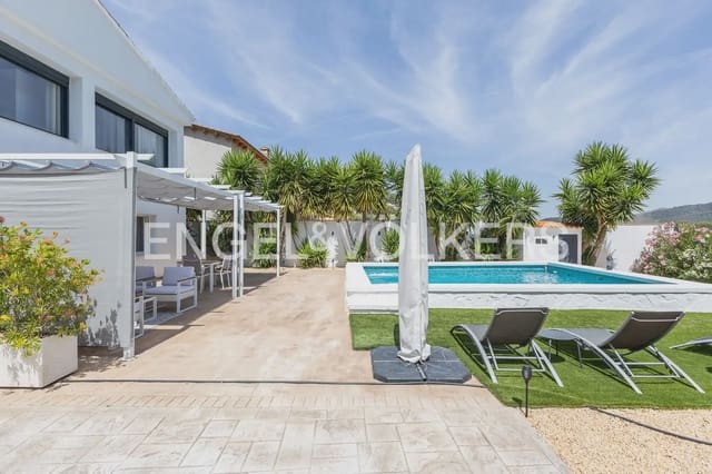 4 soverom Villa til salgs i Carcaixent med svømmebasseng garasje - € 559 000 (Ref: 9938788)