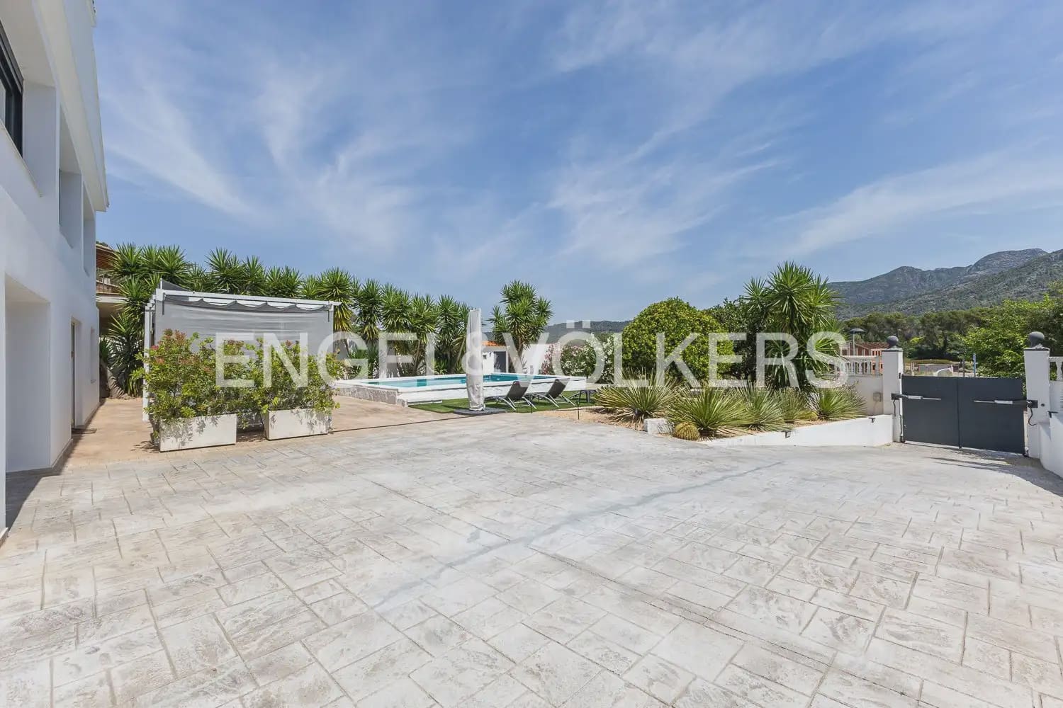4 soverom Villa til salgs i Carcaixent med svømmebasseng garasje - € 559 000 (Ref: 9938788)
