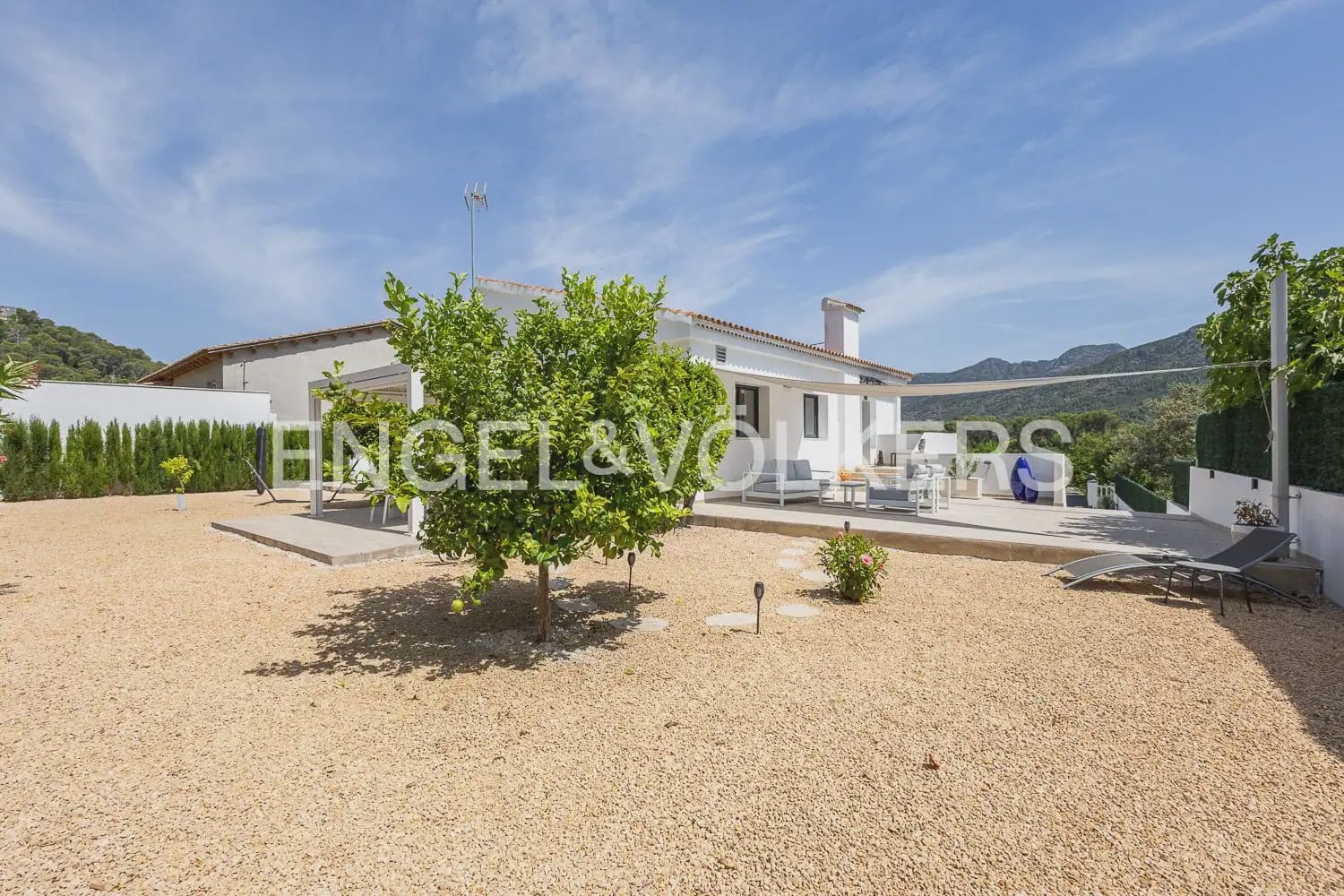 4 soverom Villa til salgs i Carcaixent med svømmebasseng garasje - € 559 000 (Ref: 9938788)