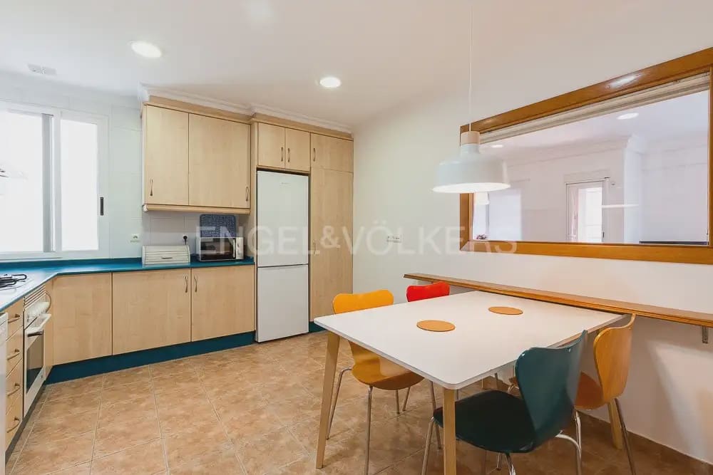 3 Zimmer Wohnung zu vermieten in Valencia Stadt - 1.600 € (Ref: 9938975)