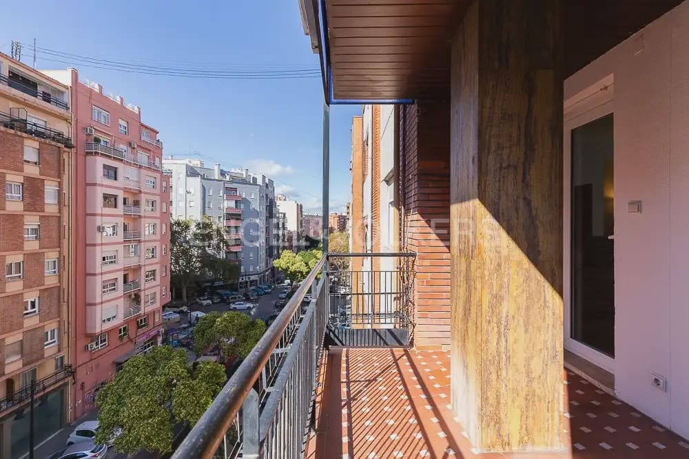 3 Zimmer Wohnung zu vermieten in Valencia Stadt - 1.600 € (Ref: 9938975)