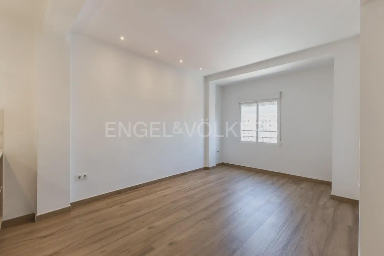 3 Zimmer Wohnung zu vermieten in Valencia Stadt - 1.700 € (Ref: 9938976)