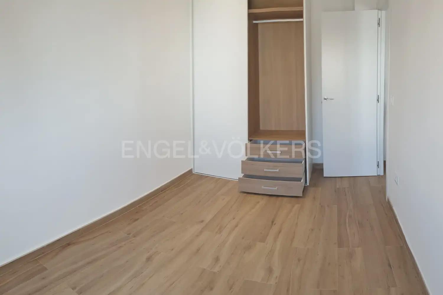 3 Zimmer Wohnung zu vermieten in Valencia Stadt - 1.700 € (Ref: 9938976)