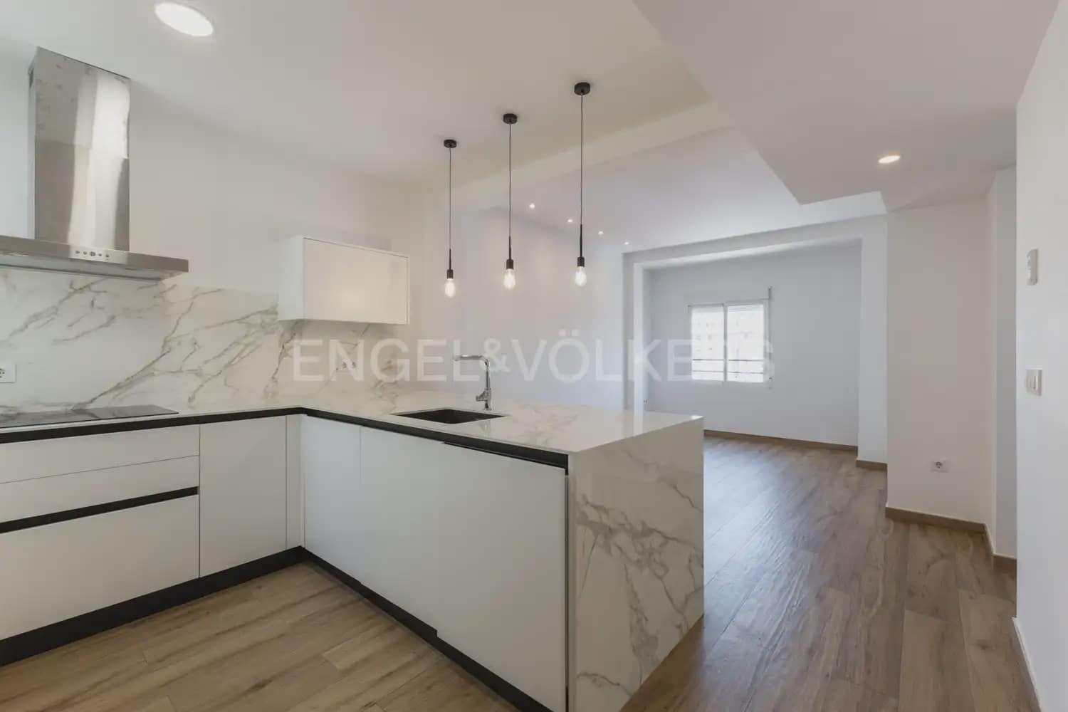3 Zimmer Wohnung zu vermieten in Valencia Stadt - 1.700 € (Ref: 9938976)