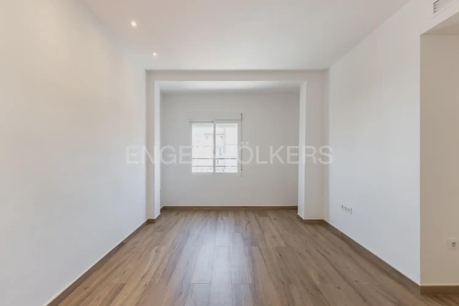 3 Zimmer Wohnung zu vermieten in Valencia Stadt - 1.700 € (Ref: 9938976)
