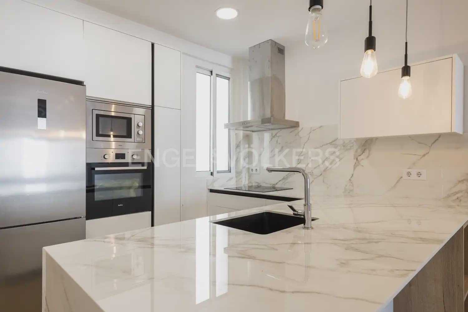3 Zimmer Wohnung zu vermieten in Valencia Stadt - 1.700 € (Ref: 9938976)