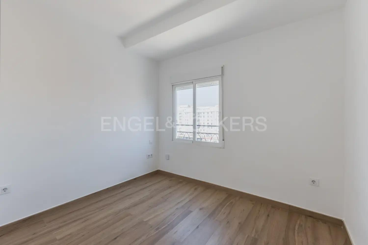 3 Zimmer Wohnung zu vermieten in Valencia Stadt - 1.700 € (Ref: 9938976)