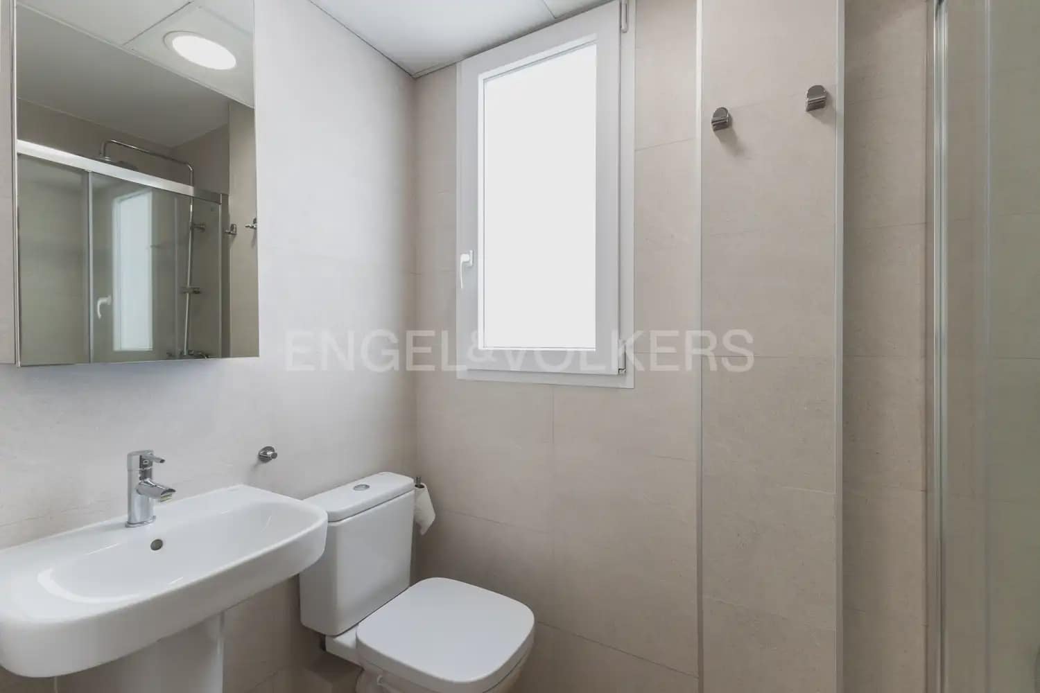 3 Zimmer Wohnung zu vermieten in Valencia Stadt - 1.700 € (Ref: 9938976)
