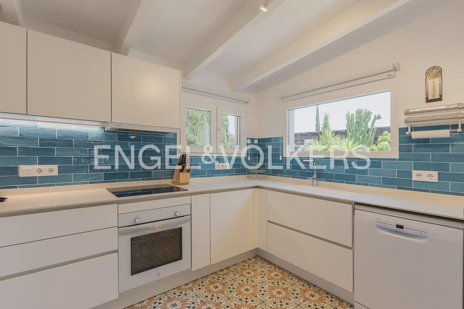 4 soverom Villa til salgs i Denia med svømmebasseng garasje - € 557 000 (Ref: 9939094)