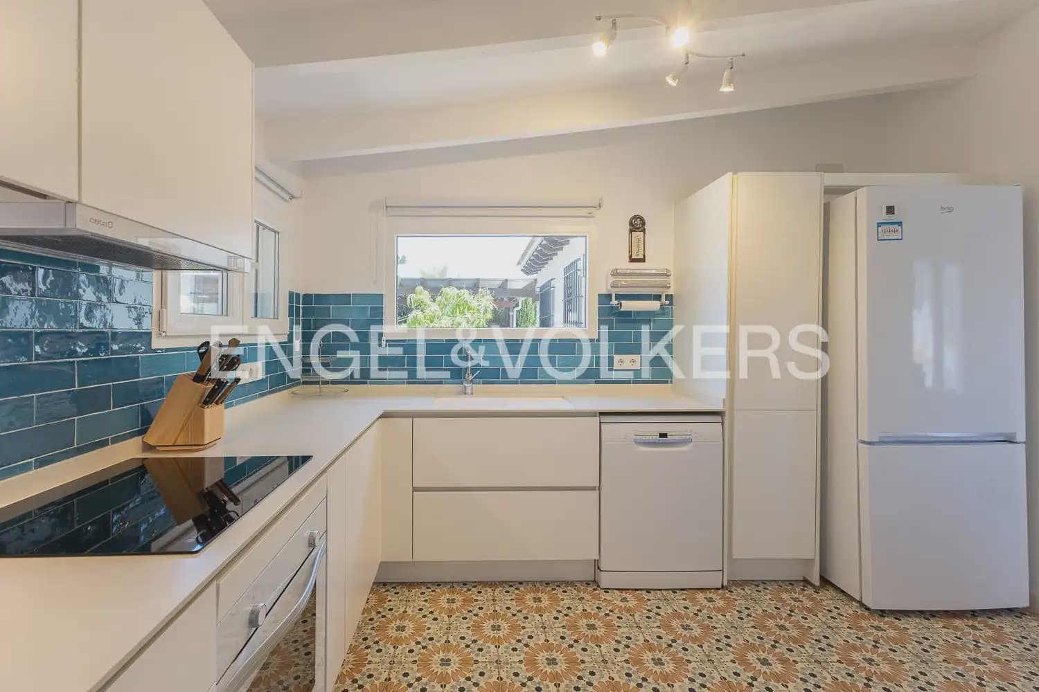 4 soverom Villa til salgs i Denia med svømmebasseng garasje - € 557 000 (Ref: 9939094)