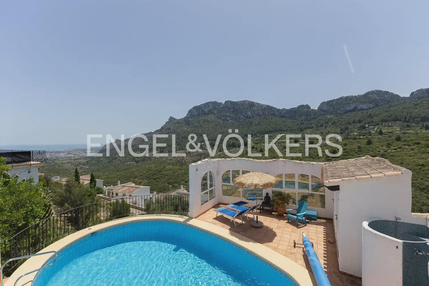 4 soverom Villa til salgs i Denia med svømmebasseng garasje - € 557 000 (Ref: 9939094)