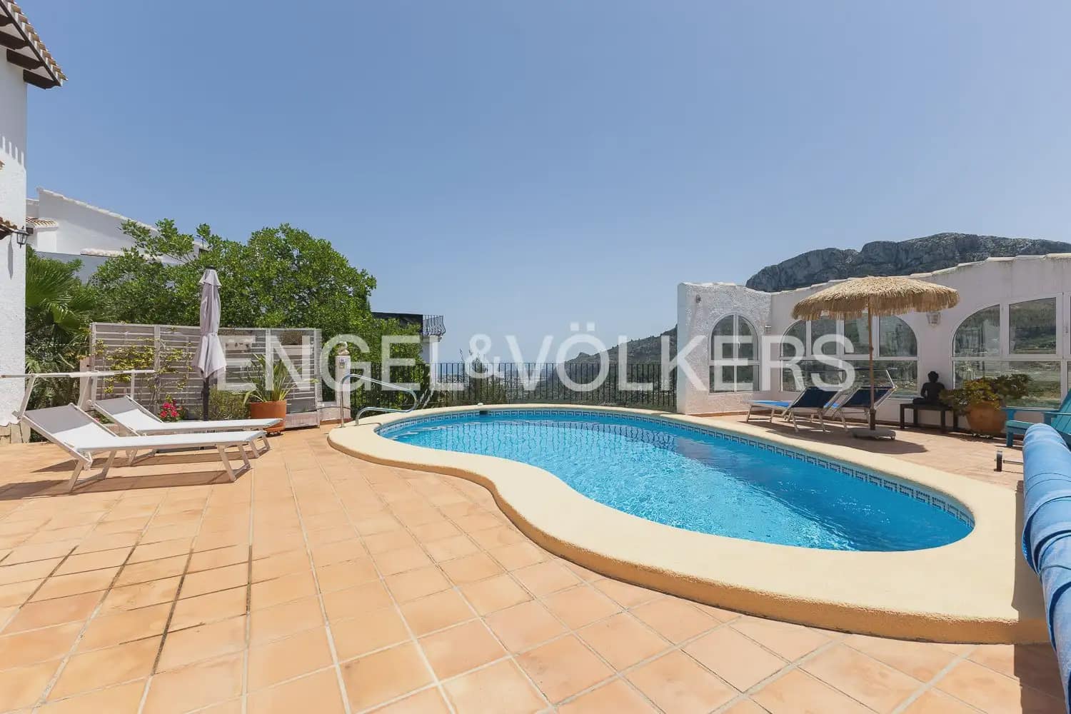 4 soverom Villa til salgs i Denia med svømmebasseng garasje - € 557 000 (Ref: 9939094)