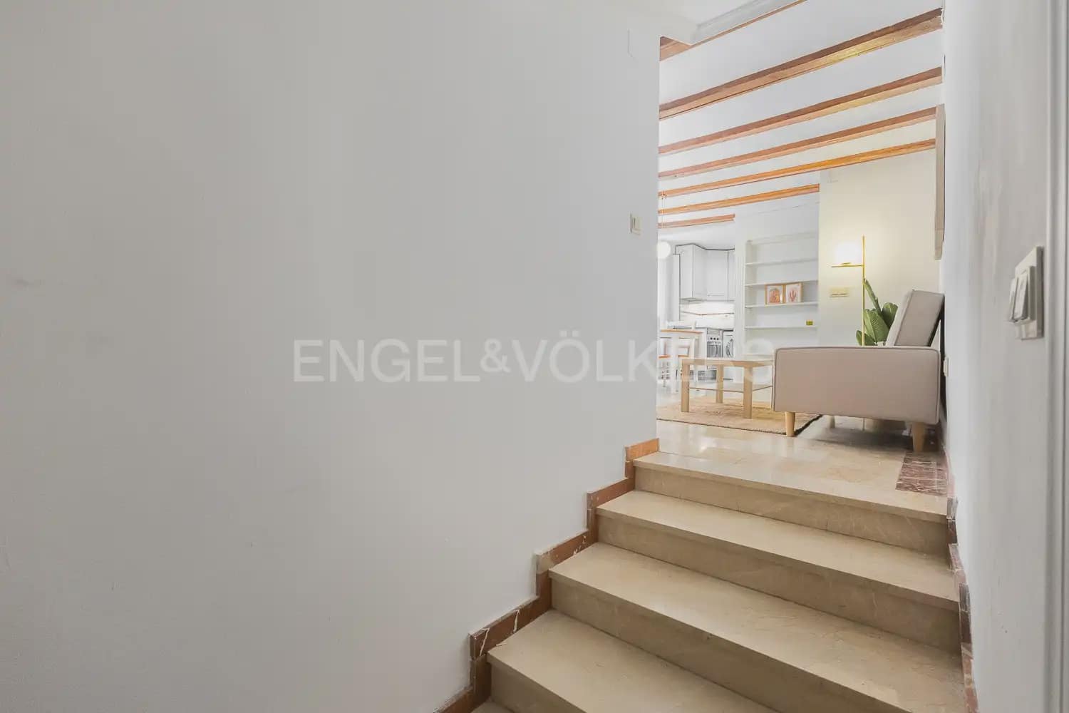 1 bedroom Flat for rent in Valencia city - € 1,250 (Ref: 9940754)