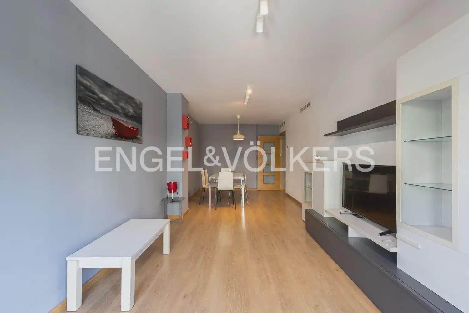 3 bedroom Flat for rent in Valencia city with garage - € 1,500 (Ref: 9940755)
