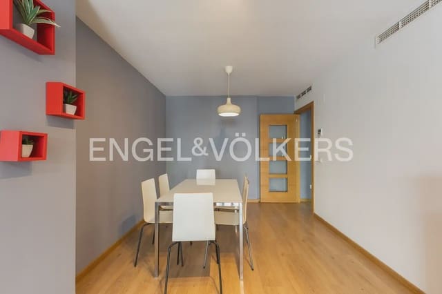 3 bedroom Flat for rent in Torrefiel, Valencia city with garage - € 1,500 (Ref: 9940755)