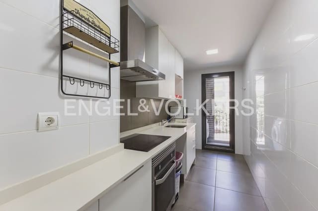 3 bedroom Flat for rent in Torrefiel, Valencia city with garage - € 1,500 (Ref: 9940755)