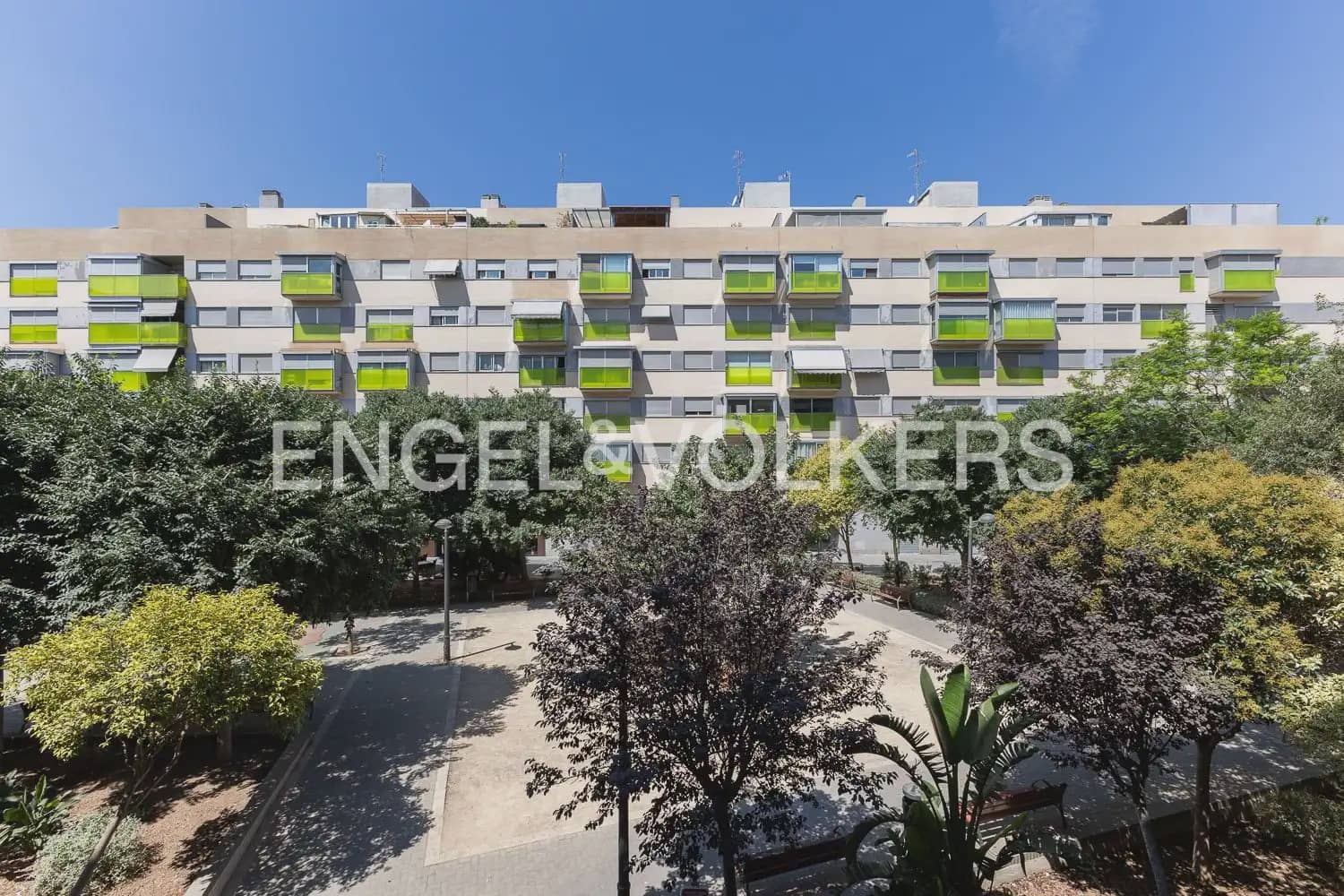 3 bedroom Flat for rent in Valencia city with garage - € 1,500 (Ref: 9940755)
