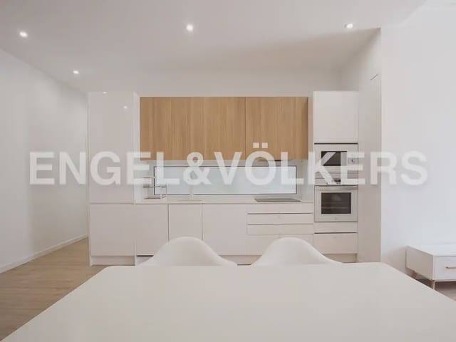 2 soveværelse Lejlighed til leje i Russafa, Valencia by - € 1.700 (Ref: 9940757)