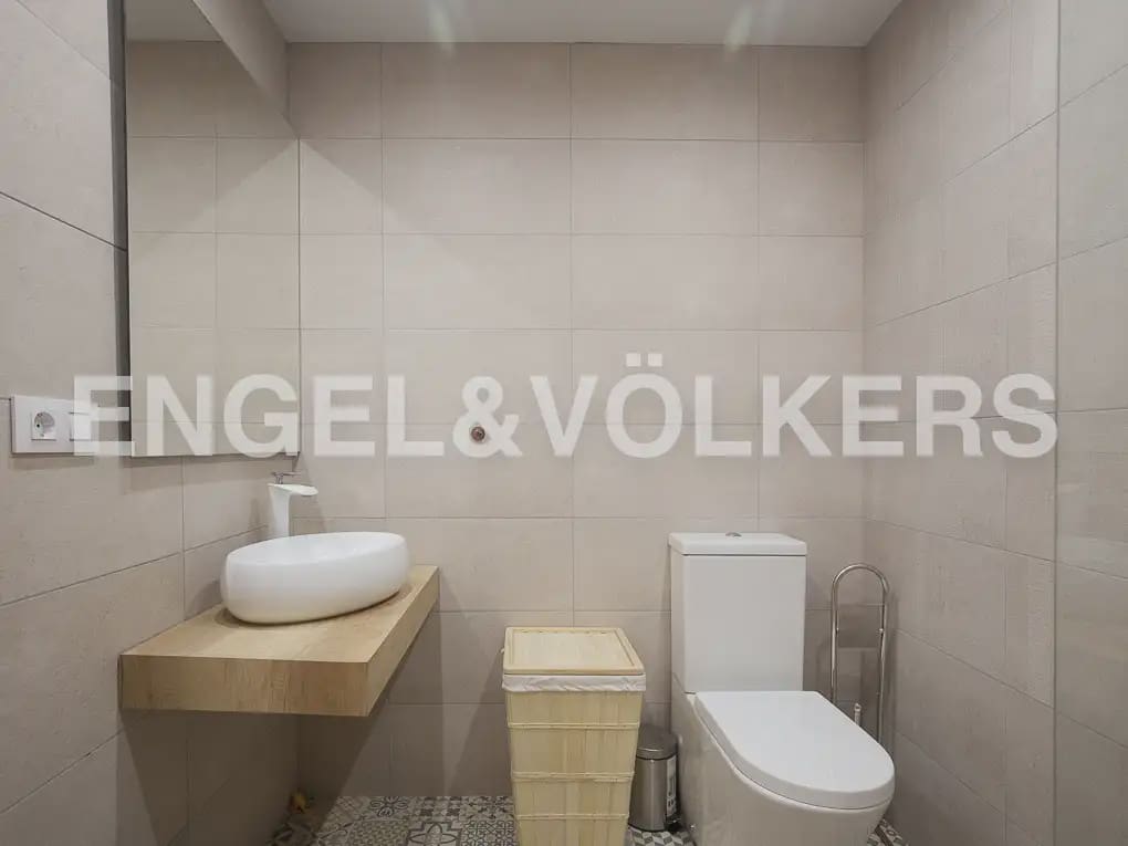 2 bedroom Flat for rent in Valencia city - € 1,700 (Ref: 9940757)
