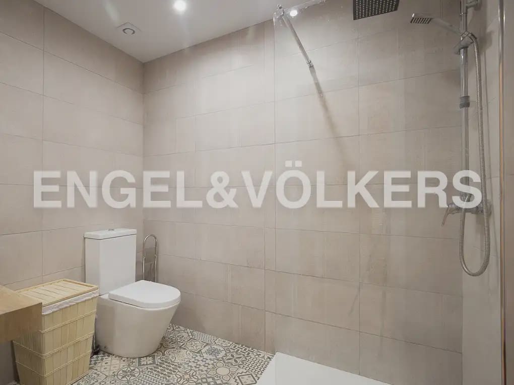 2 bedroom Flat for rent in Valencia city - € 1,700 (Ref: 9940757)