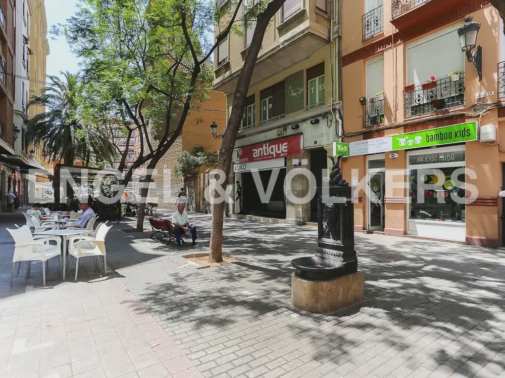 2 bedroom Flat for rent in Valencia city - € 1,700 (Ref: 9940757)