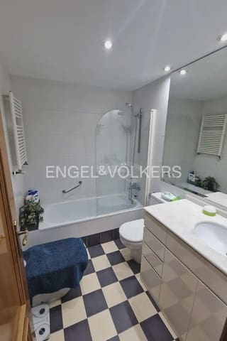 2 soveværelse Lejlighed til leje i L'Amistat, Valencia by med garage - € 1.950 (Ref: 9941147)