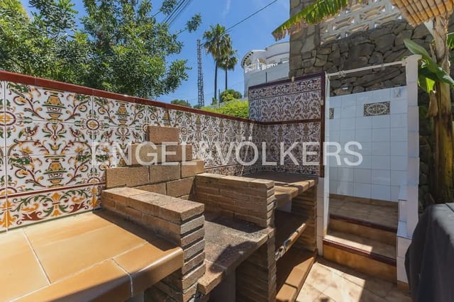 4 soverom Villa til salgs i El Montgó, Dénia med svømmebasseng garasje - € 479 000 (Ref: 9941149)