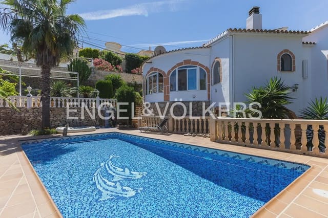 4 soverom Villa til salgs i El Montgó, Dénia med svømmebasseng garasje - € 479 000 (Ref: 9941149)