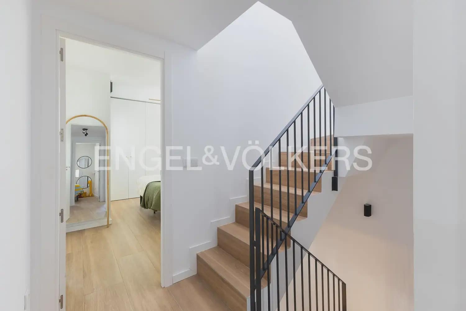 3 bedroom Townhouse for rent in Pucol with pool garage - € 2,100 (Ref: 9941150)