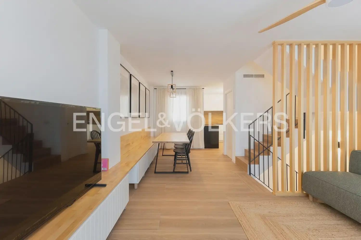 3 bedroom Townhouse for rent in Pucol with pool garage - € 2,100 (Ref: 9941150)