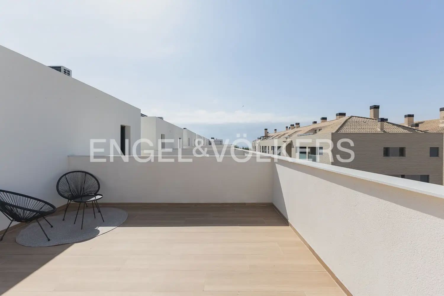 3 bedroom Townhouse for rent in Pucol with pool garage - € 2,100 (Ref: 9941150)