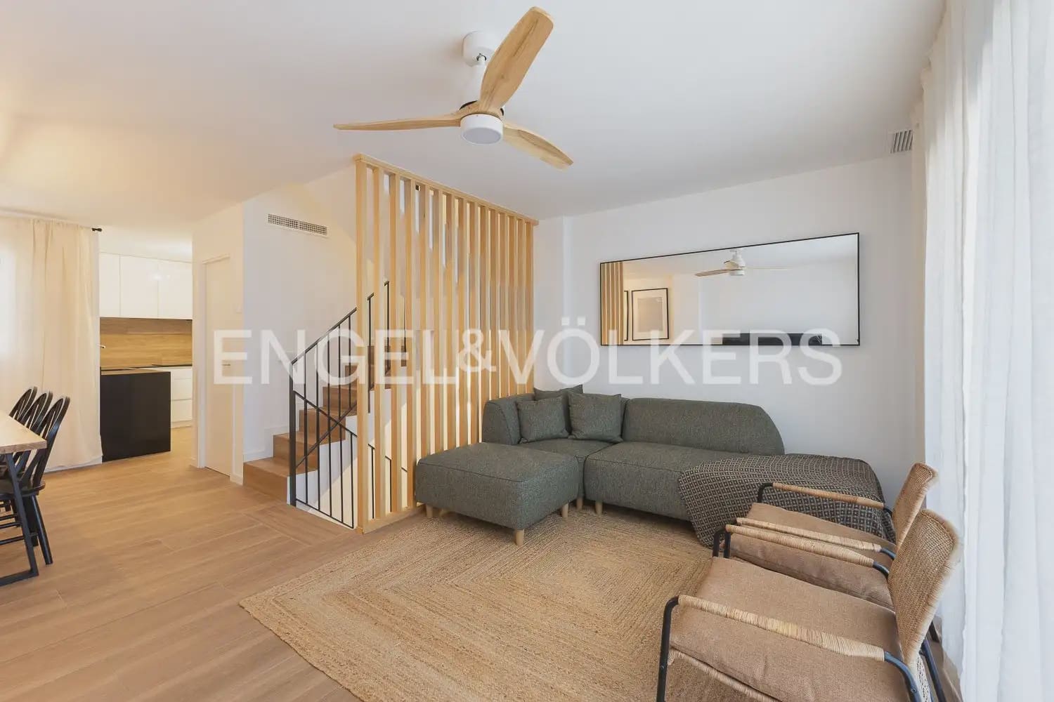 3 bedroom Townhouse for rent in Pucol with pool garage - € 2,100 (Ref: 9941150)