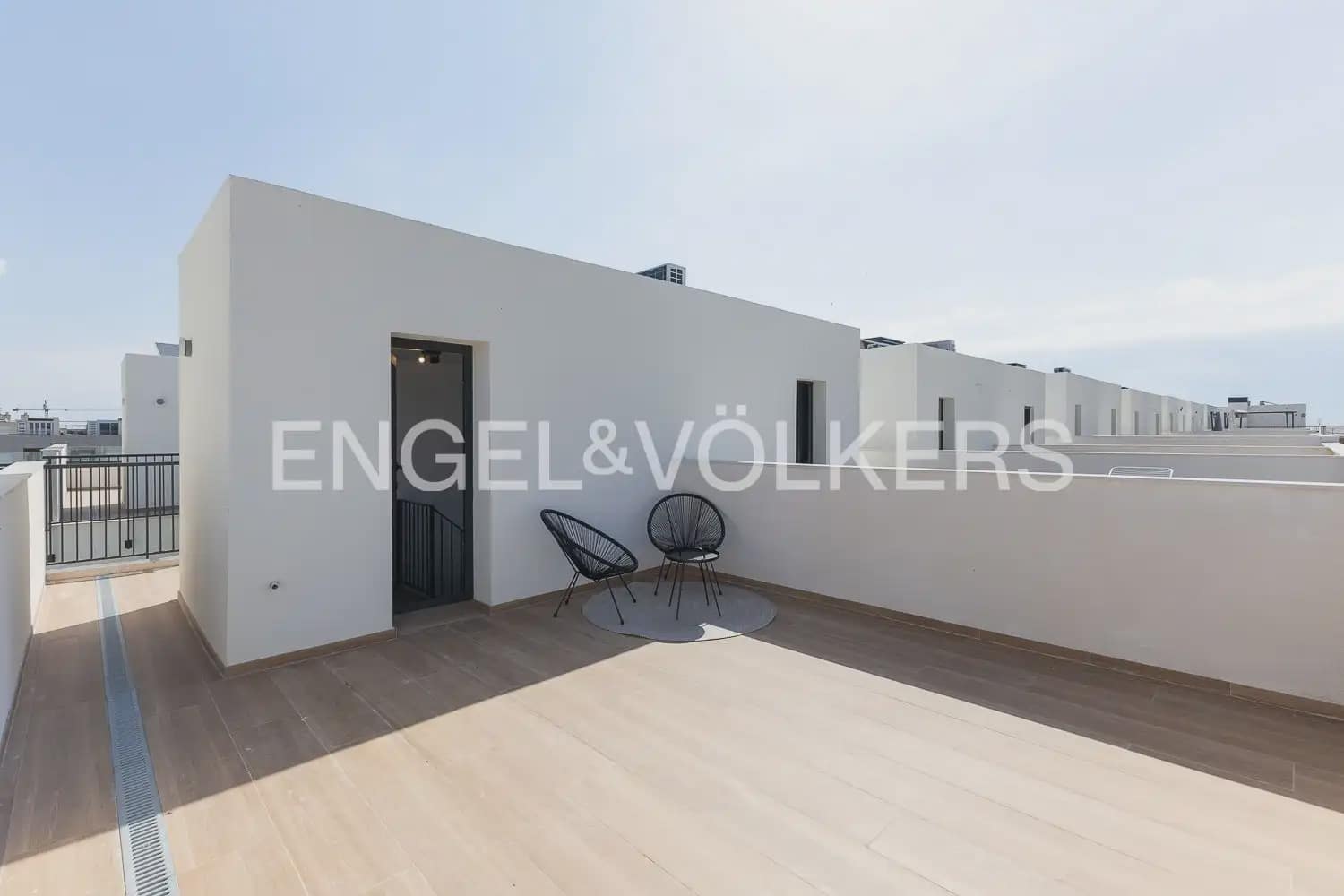 3 bedroom Townhouse for rent in Pucol with pool garage - € 2,100 (Ref: 9941150)