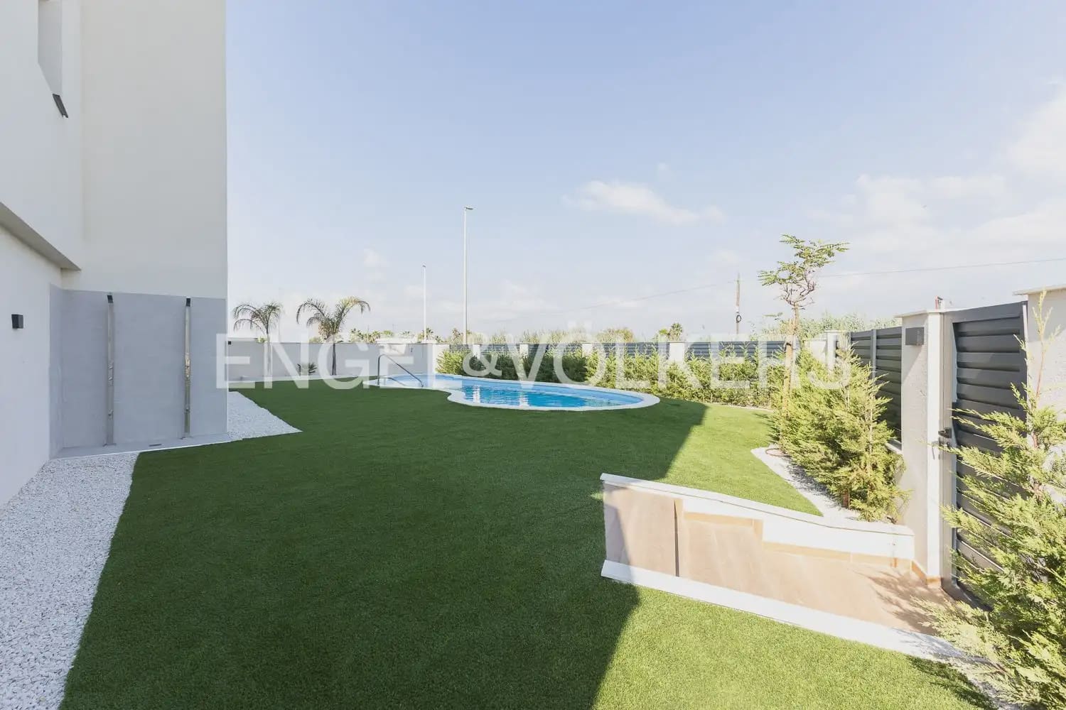 3 bedroom Townhouse for rent in Pucol with pool garage - € 2,100 (Ref: 9941150)