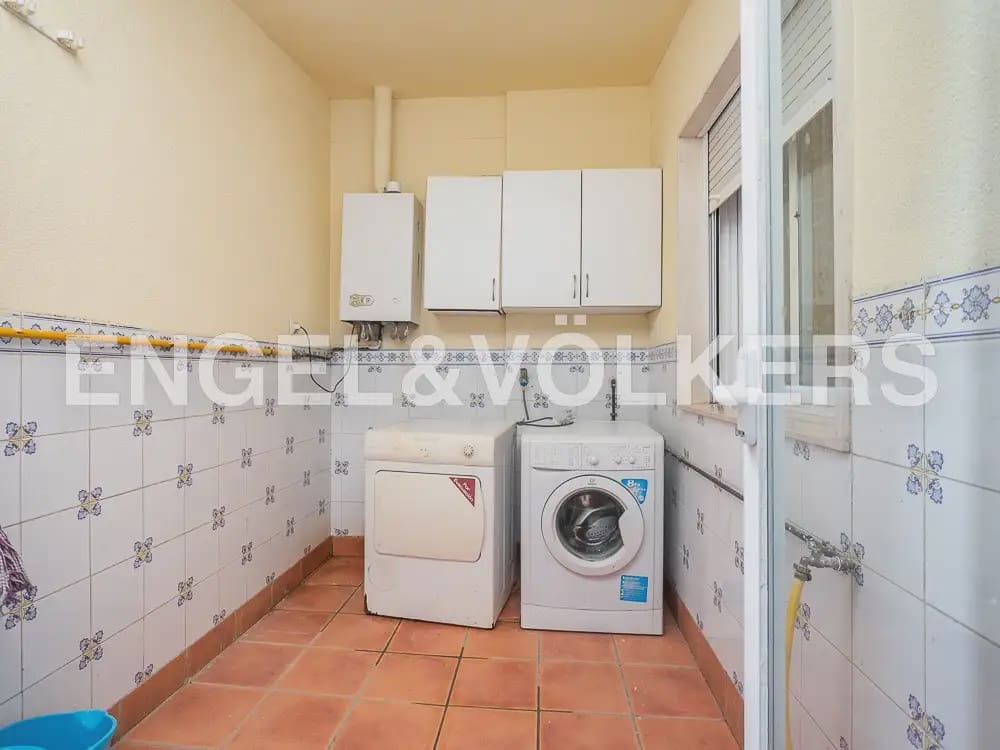 5 bedroom Penthouse for rent in La Pobla de Farnals with pool garage - € 2,000 (Ref: 9941234)