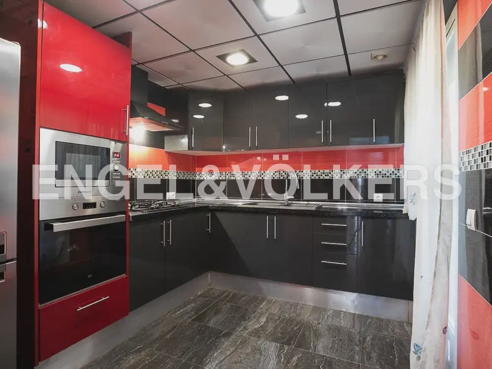 5 bedroom Penthouse for rent in La Pobla de Farnals with pool garage - € 2,000 (Ref: 9941234)