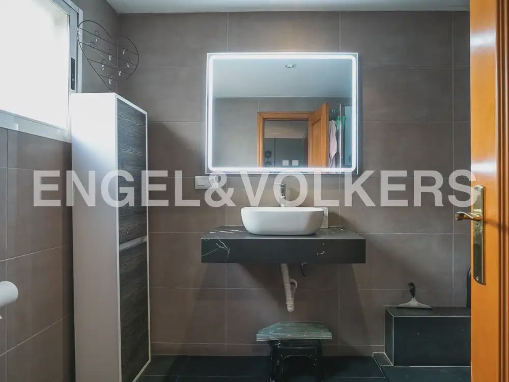 5 bedroom Penthouse for rent in La Pobla de Farnals with pool garage - € 2,000 (Ref: 9941234)