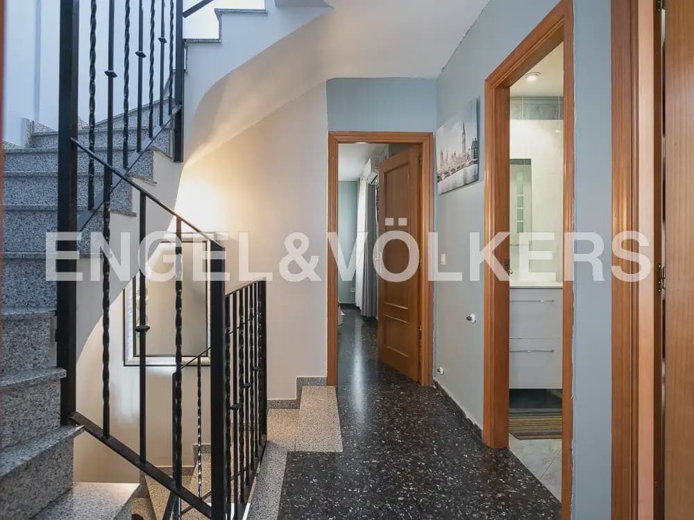 5 bedroom Penthouse for rent in La Pobla de Farnals with pool garage - € 2,000 (Ref: 9941234)