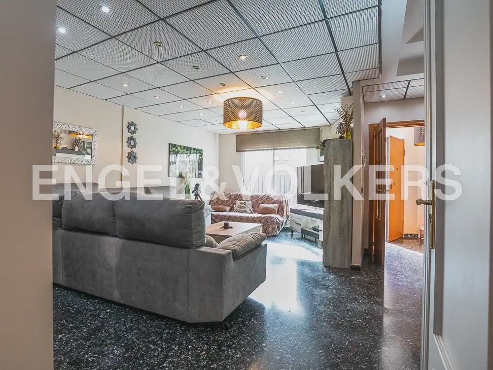 5 bedroom Penthouse for rent in La Pobla de Farnals with pool garage - € 2,000 (Ref: 9941234)