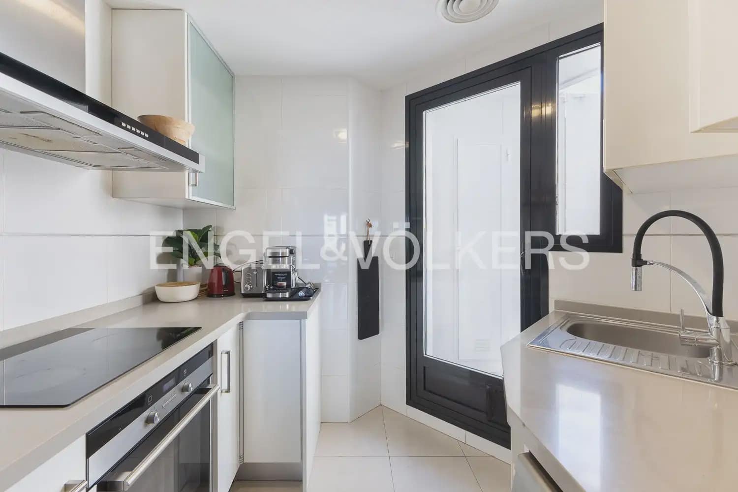 2 bedroom Penthouse for rent in Alboraya / Alboraia with pool garage - € 2,400 (Ref: 9941235)