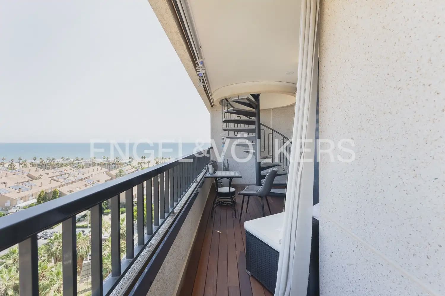 2 bedroom Penthouse for rent in Alboraya / Alboraia with pool garage - € 2,400 (Ref: 9941235)