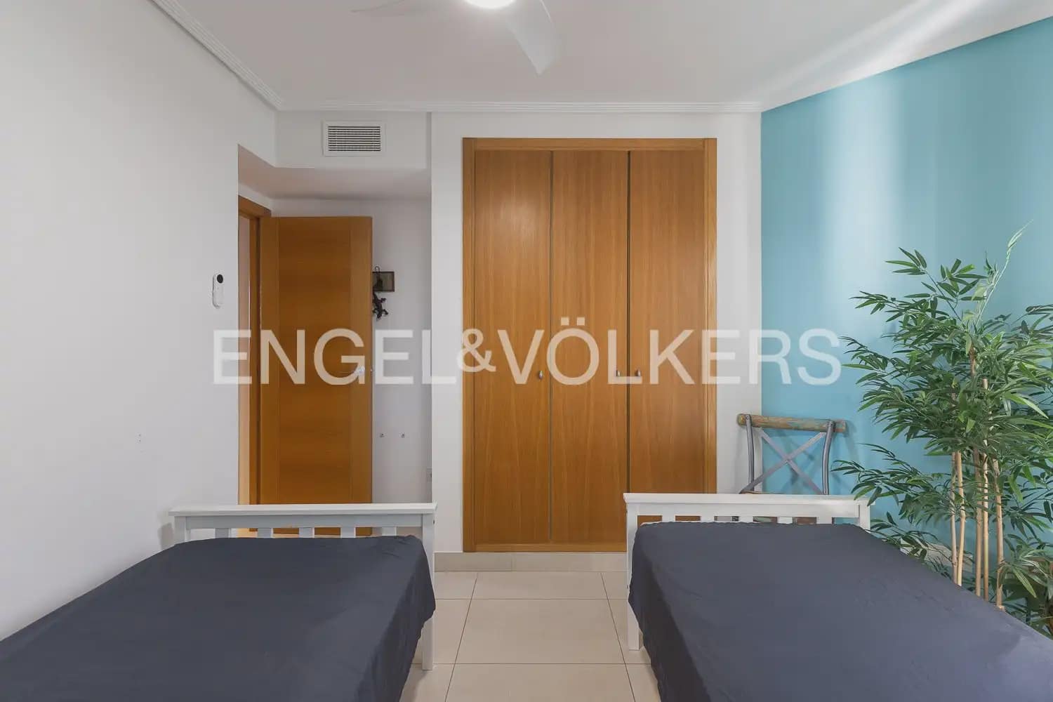 2 bedroom Penthouse for rent in Alboraya / Alboraia with pool garage - € 2,400 (Ref: 9941235)