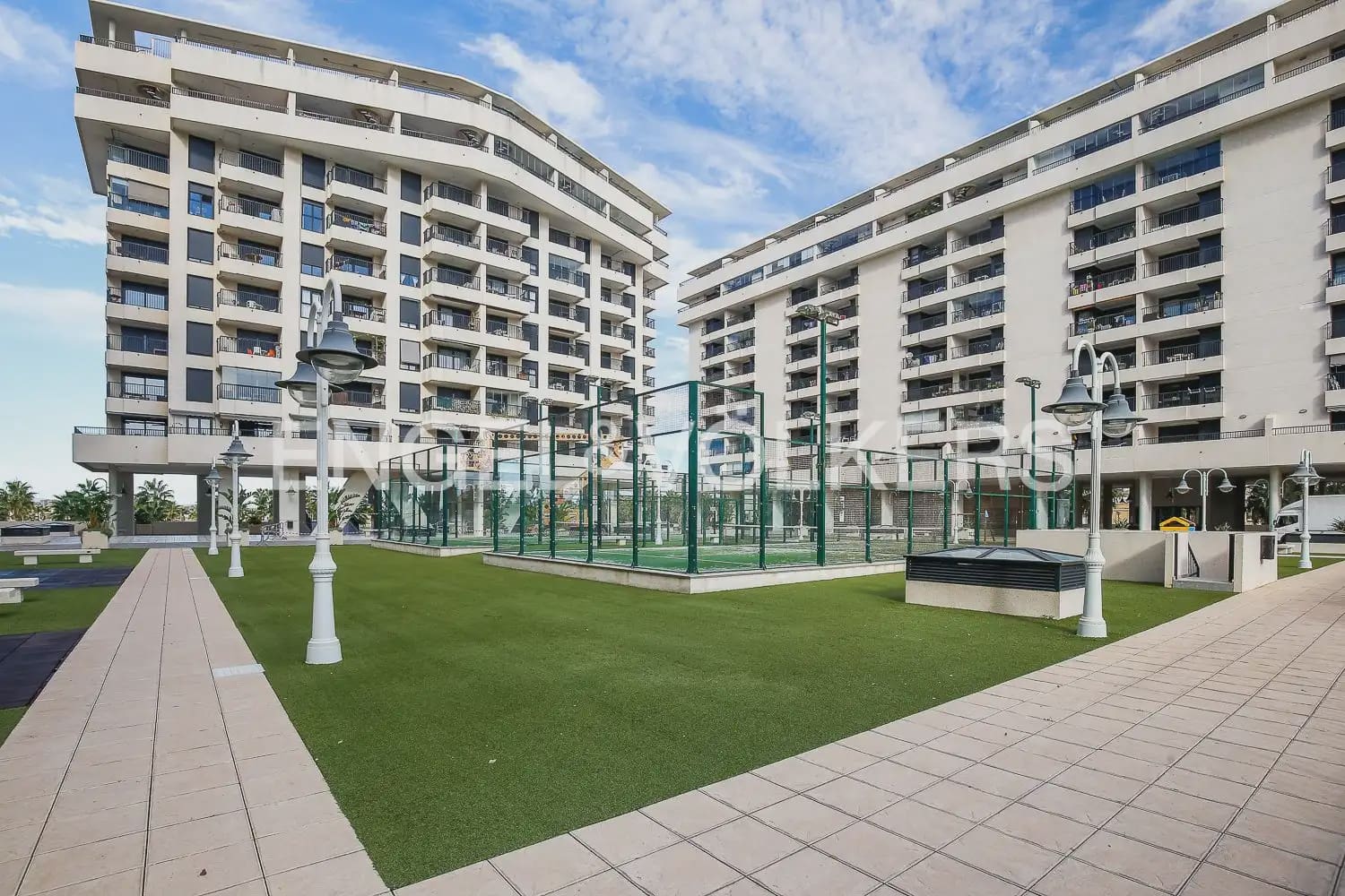2 bedroom Penthouse for rent in Alboraya / Alboraia with pool garage - € 2,400 (Ref: 9941235)