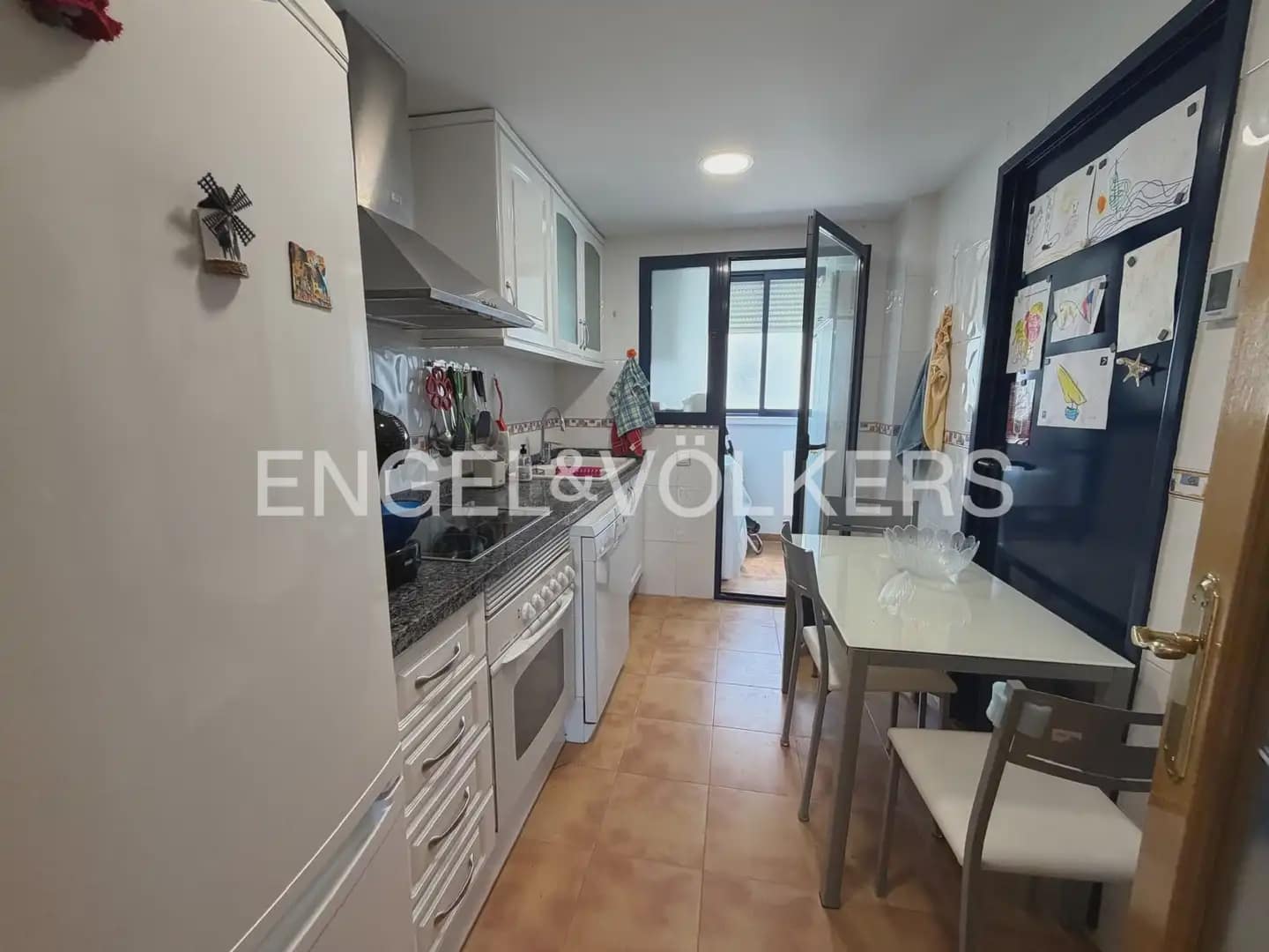 2 bedroom Flat for rent in Gandia with pool garage - € 1,500 (Ref: 9944255)